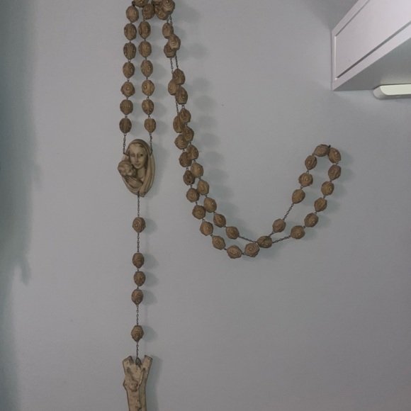Large Wall Rosary Alabasterite 66" - Picture 9 of 12